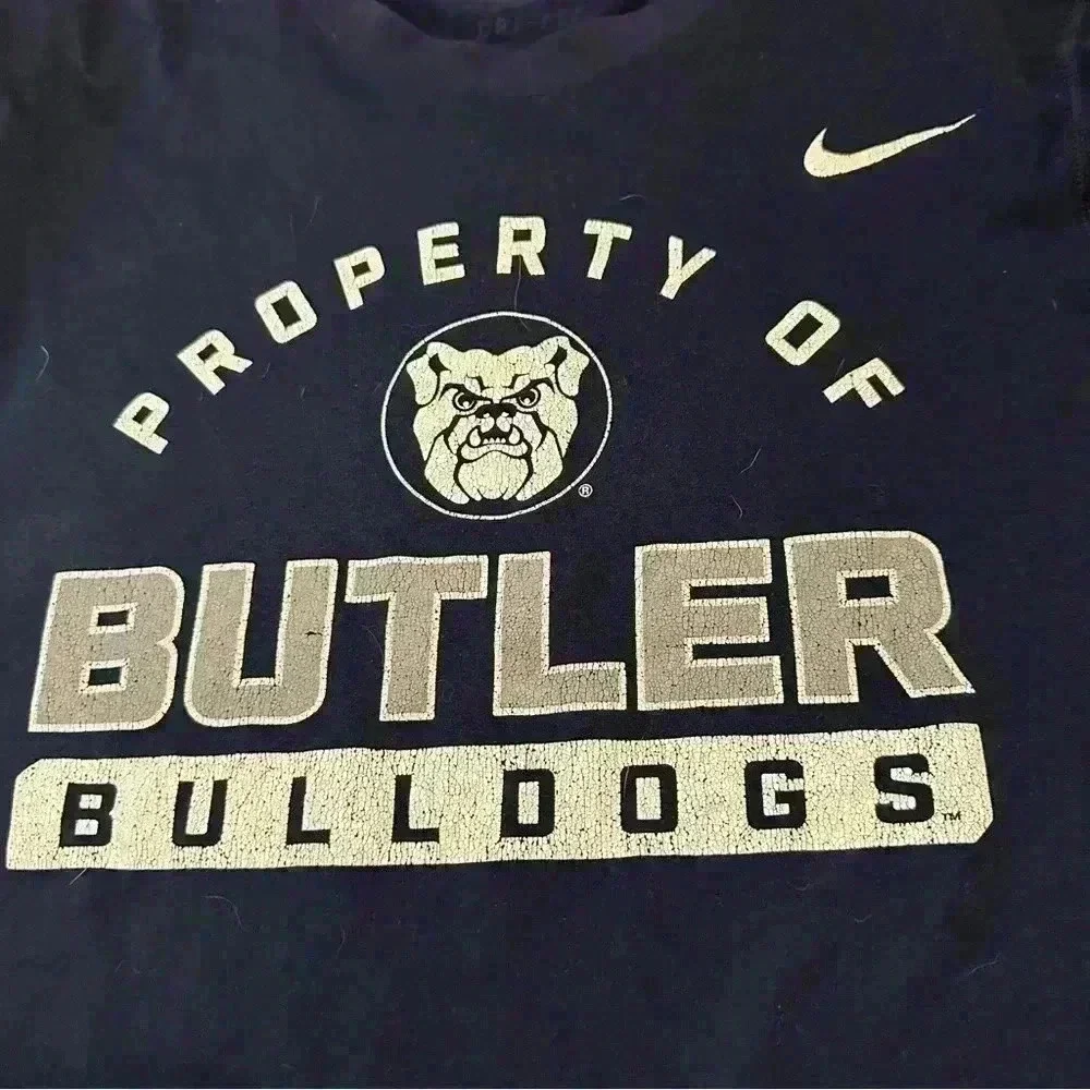 Nike Dri fit men’s M Butler T-shirt